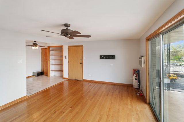 9407 S Roberts Road 3SE, Hickory Hills, IL 60457