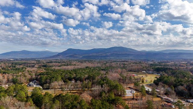 132 Katie Ln, Chatsworth, GA 30705