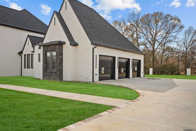 15301 Joor Rd, Zachary, LA 70791