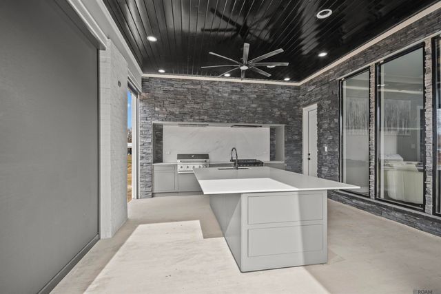 15301 Joor Rd, Zachary, LA 70791