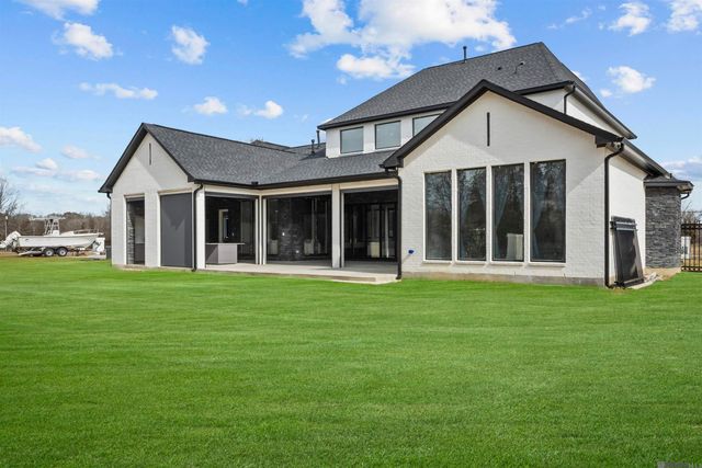 15301 Joor Rd, Zachary, LA 70791