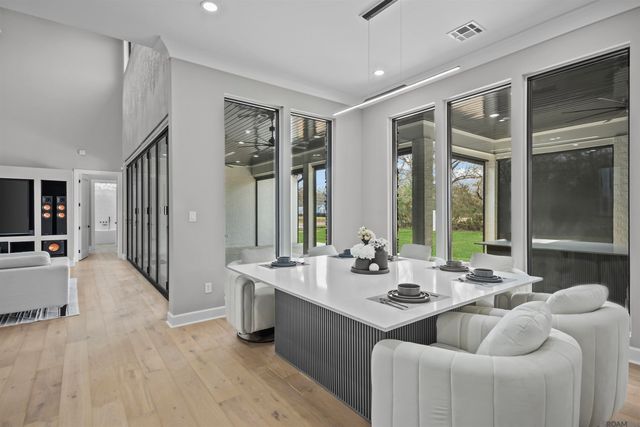 15301 Joor Rd, Zachary, LA 70791