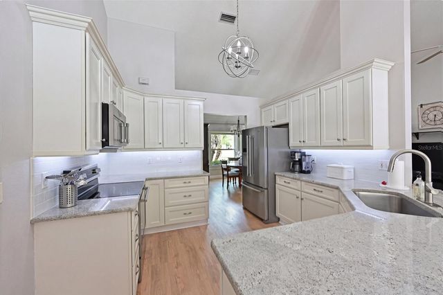 305 MILL RUN E, Bradenton, FL 34212