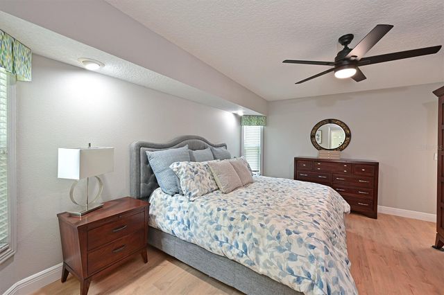 305 MILL RUN E, Bradenton, FL 34212