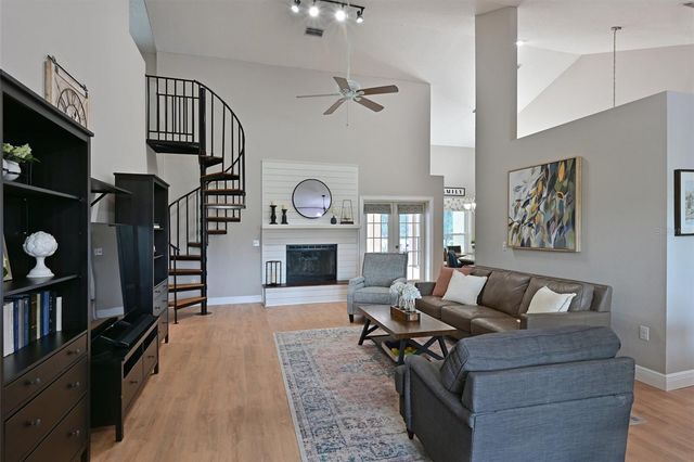 305 MILL RUN E, Bradenton, FL 34212