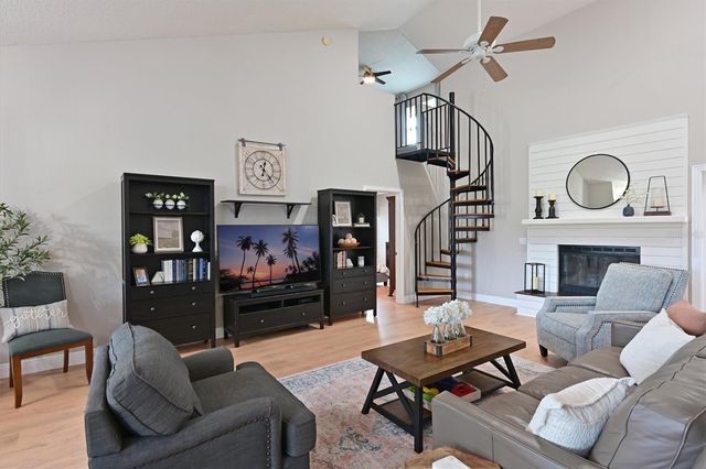 305 MILL RUN E, Bradenton, FL 34212