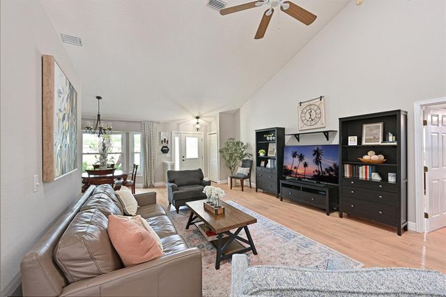 305 MILL RUN E, Bradenton, FL 34212