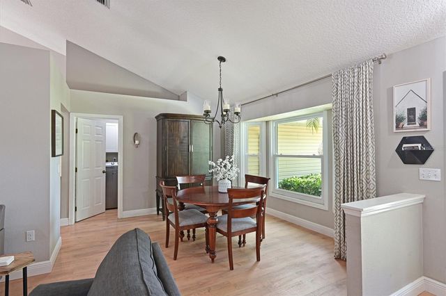 305 MILL RUN E, Bradenton, FL 34212