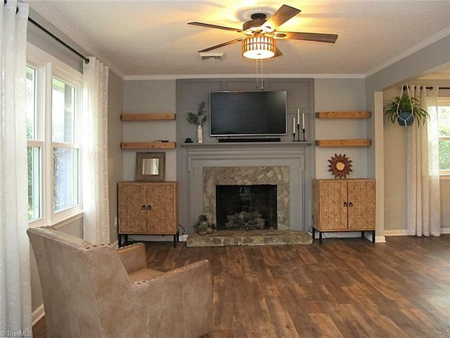 1530 Pebblebrook Road, Winston-salem, NC 27105