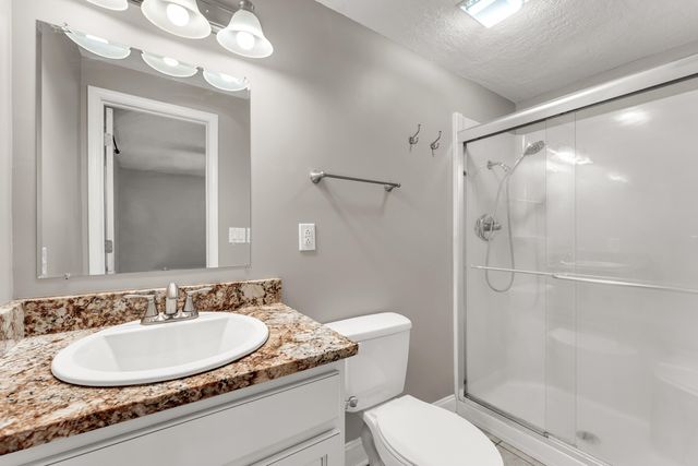 120 Holyoke Street, Hollister, MO 65672