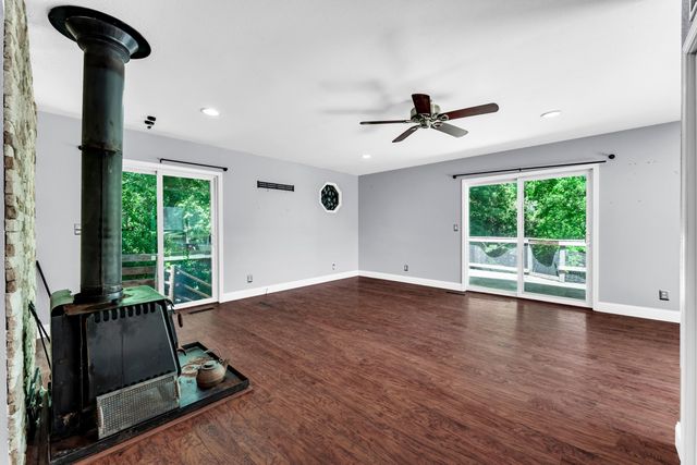 120 Holyoke Street, Hollister, MO 65672