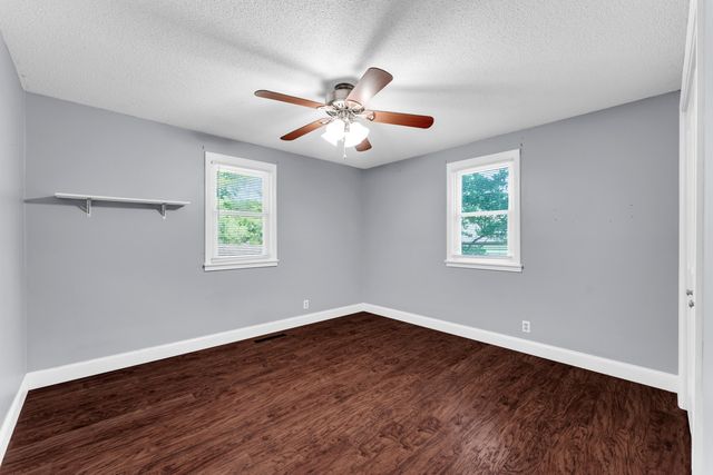 120 Holyoke Street, Hollister, MO 65672