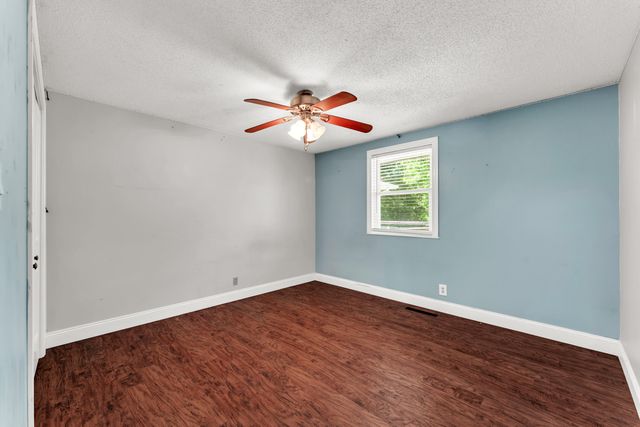 120 Holyoke Street, Hollister, MO 65672