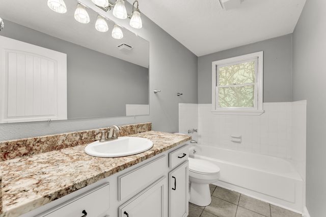 120 Holyoke Street, Hollister, MO 65672