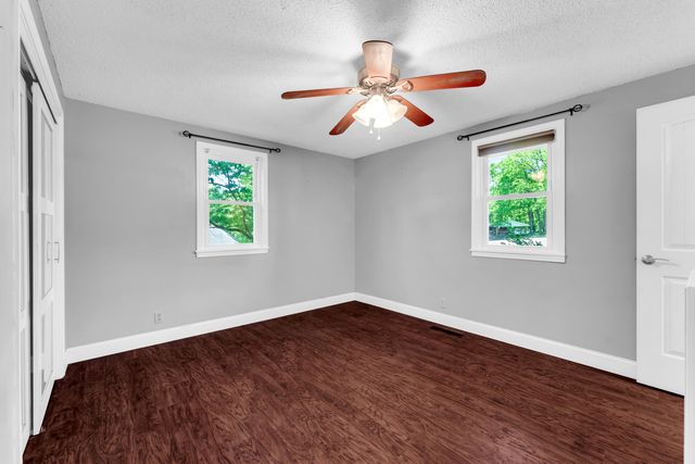 120 Holyoke Street, Hollister, MO 65672