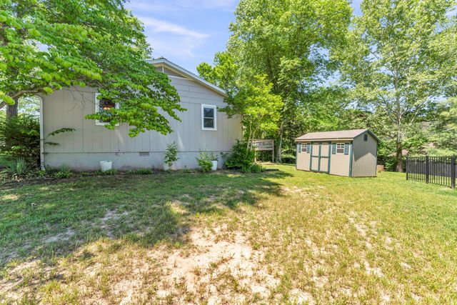 120 Holyoke Street, Hollister, MO 65672