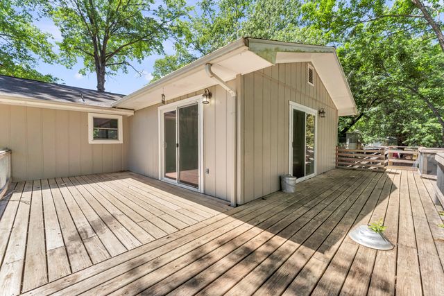 120 Holyoke Street, Hollister, MO 65672