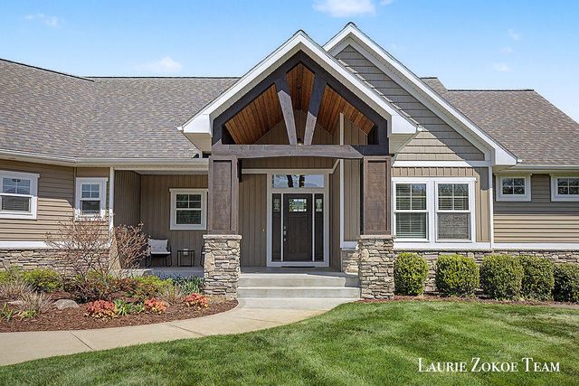 12474 64th Avenue, Allendale Twp, MI 49401