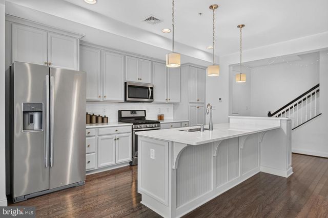 214 MAYER PL, Lancaster, PA 17601