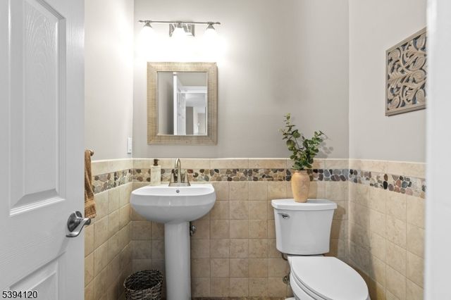 13 Havenhill Rd, Hardyston Twp., NJ 07419