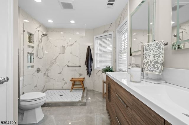 13 Havenhill Rd, Hardyston Twp., NJ 07419