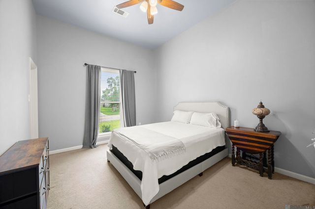 36385 Crestway Ave, Prairieville, LA 70769