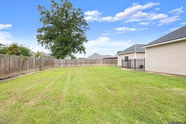 36385 Crestway Ave, Prairieville, LA 70769