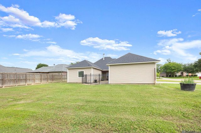 36385 Crestway Ave, Prairieville, LA 70769