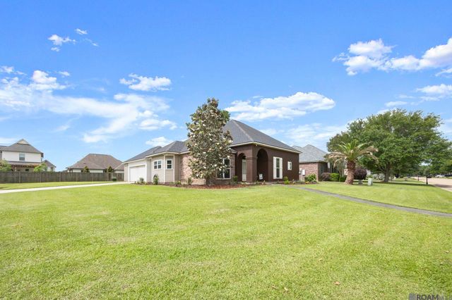 36385 Crestway Ave, Prairieville, LA 70769