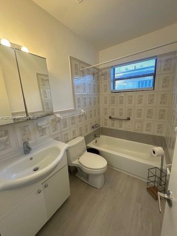 2501 NE 184th Terrace 2503, North Miami Beach, FL 33160