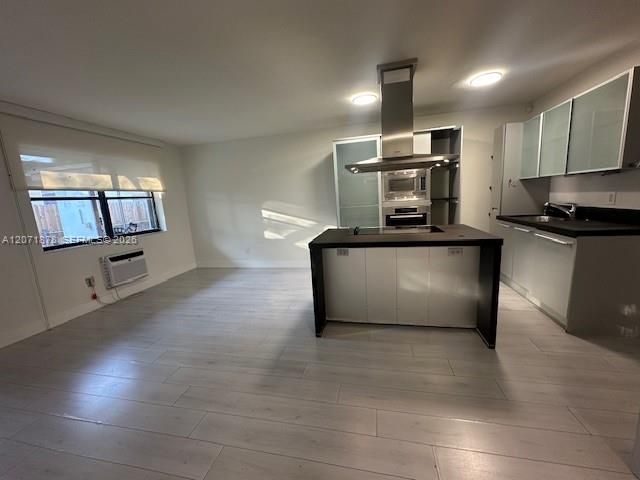 2501 NE 184th Terrace 2503, North Miami Beach, FL 33160