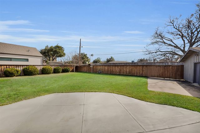 3950 Deep Valley Drive, Dallas, TX 75244