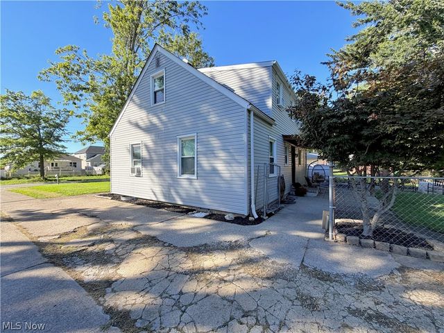 3417 Kneirim Drive, Lorain, OH 44053