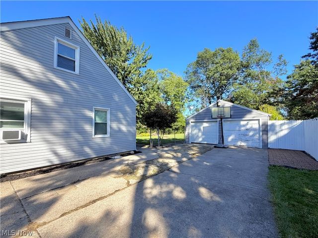 3417 Kneirim Drive, Lorain, OH 44053