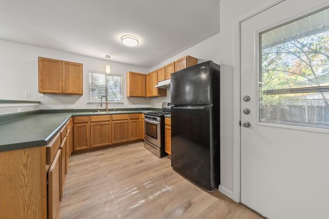 1804 Singleton Ave, Austin, TX 78702