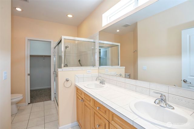 4008 42nd Street NE, Tacoma, WA 98422
