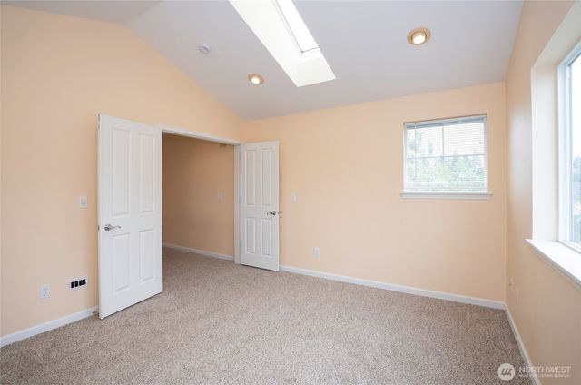 4008 42nd Street NE, Tacoma, WA 98422