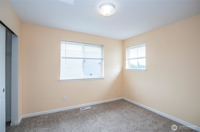 4008 42nd Street NE, Tacoma, WA 98422