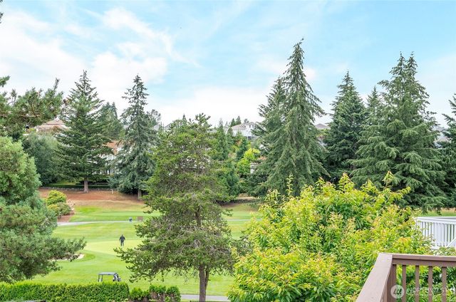 4008 42nd Street NE, Tacoma, WA 98422