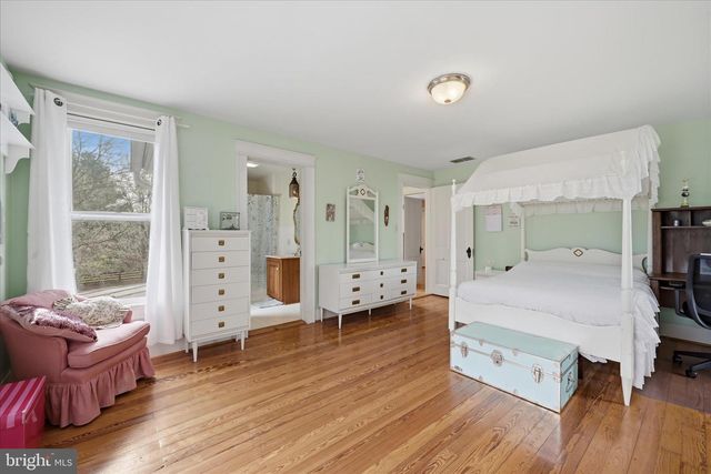 171 LAUREL GROVE RD, Winchester, VA 22602