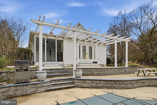 171 LAUREL GROVE RD, Winchester, VA 22602