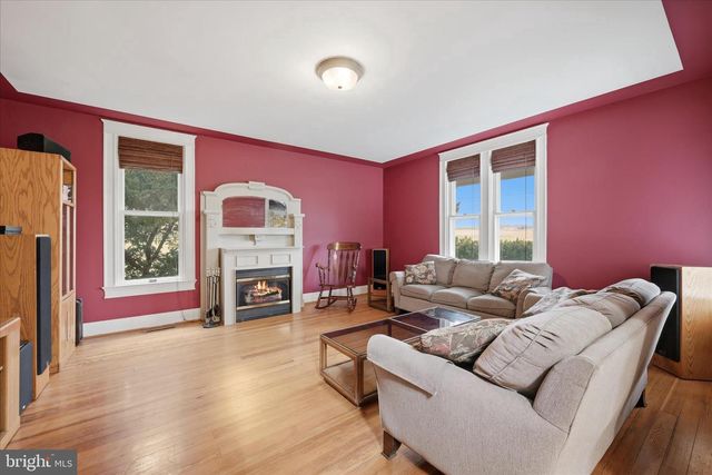 171 LAUREL GROVE RD, Winchester, VA 22602
