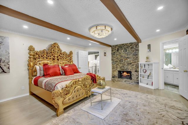 504 Cholla Court, Fort Worth, TX 76112