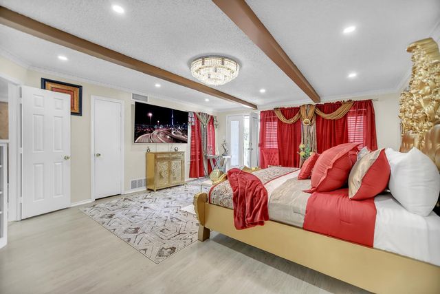 504 Cholla Court, Fort Worth, TX 76112