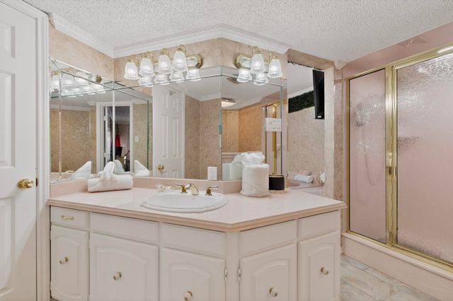 504 Cholla Court, Fort Worth, TX 76112