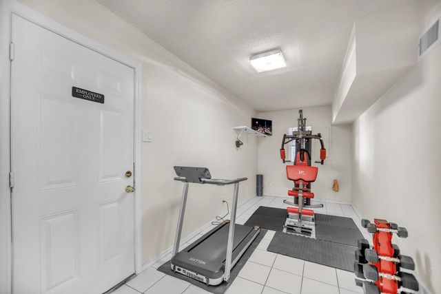 504 Cholla Court, Fort Worth, TX 76112