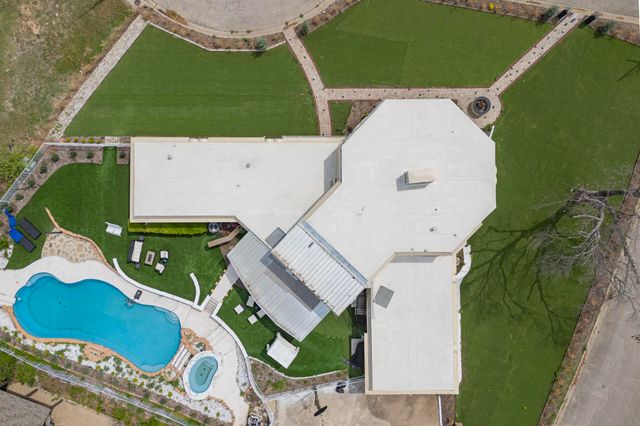 504 Cholla Court, Fort Worth, TX 76112