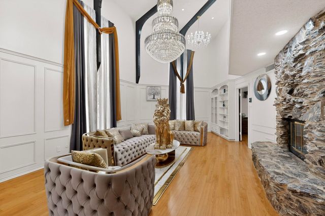 504 Cholla Court, Fort Worth, TX 76112