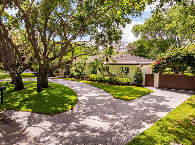 16032 SW 74th Pl, Palmetto Bay, FL 33157