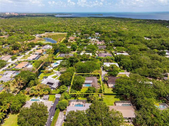 16032 SW 74th Pl, Palmetto Bay, FL 33157